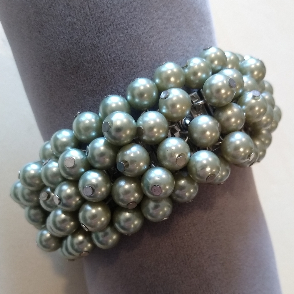Sage Gray Beaded Bracelet
